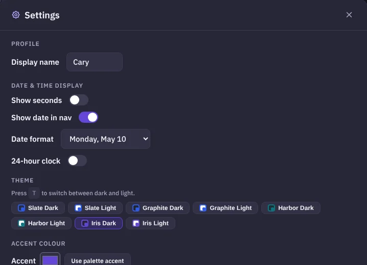 Settings open over the dashboard in the Iris Dark palette, showing the eight palettes and the accent colour picker